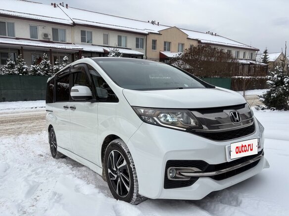 2016 Honda Stepwgn Spada V, белый, 2340000 рублей - вид 1