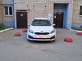 2017 Kia Ceed II Рестайлинг, белый, 1400000 рублей - вид 1
