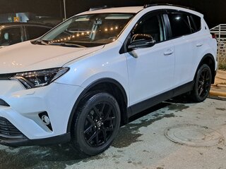 2018 Toyota RAV4 IV (XA40) Рестайлинг, белый, 2100000 рублей, вид 2