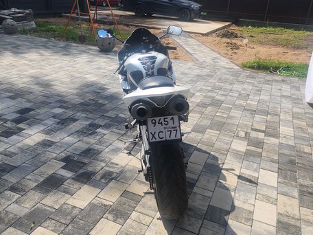2006 Yamaha YZF-R1, белый, 650000 рублей, вид 5