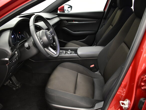 2019 Mazda 3 IV (BP), красный - вид 15