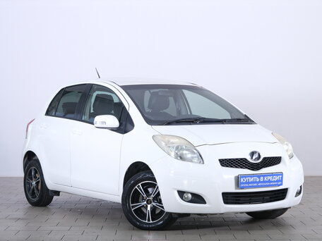 Toyota Vitz II (XP90)