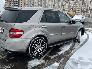 2007 Mercedes-Benz M-Класс AMG 63 AMG II (W164), серый, 1790000 рублей, вид 3