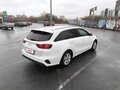 2023 Kia Ceed III Рестайлинг, белый, 2600000 рублей - вид 4