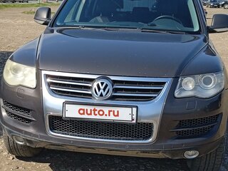 2008 Volkswagen Touareg I Рестайлинг, серый, 1000000 рублей, вид 2
