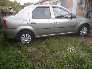2011 Renault Logan I Рестайлинг, серебристый, 469000 рублей, вид 2