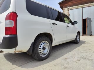 2016 Toyota Probox I Рестайлинг, белый, 950000 рублей, вид 5