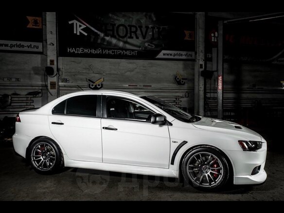 2010 Mitsubishi Lancer Evolution X, белый, 5000000 рублей - вид 24