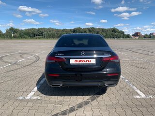 2021 Mercedes-Benz E-Класс 300 e V (W213, S213, C238) Рестайлинг, чёрный, 5100000 рублей, вид 3