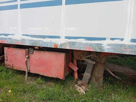 1990 Schmitz Cargobull SKO, серый, 250000 рублей, вид 3