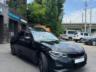 2021 BMW 3 серии 320d xDrive VII (G2x), чёрный, 3850000 рублей, вид 1