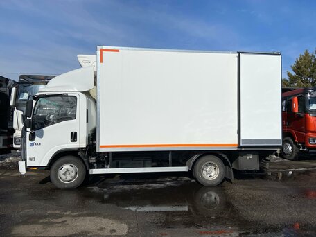 2024 Isuzu Elf (N-series), белый, 5500000 рублей, вид 3
