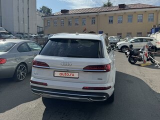 2020 Audi Q7 45 TFSI II (4M) Рестайлинг, белый, 4299000 рублей, вид 4