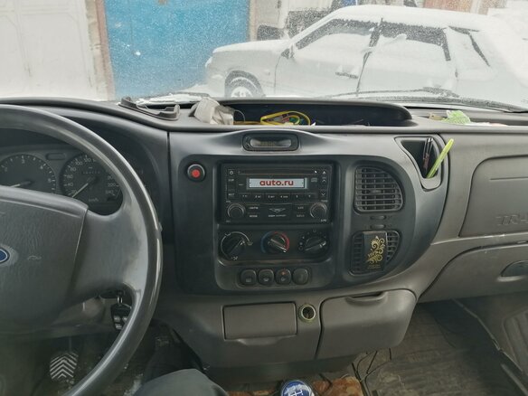 2001 Ford Tourneo, красный, 420000 рублей - вид 2