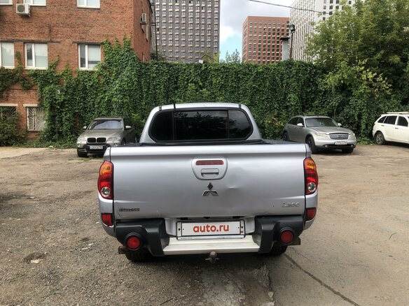 2014 Mitsubishi L200 Super Select IV Рестайлинг, серебристый - вид 5