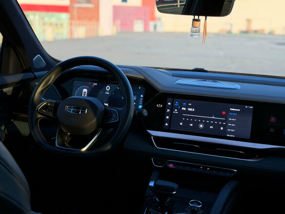 2023 Geely Monjaro (Xingyue L) I, зелёный, 2750000 рублей - вид 17