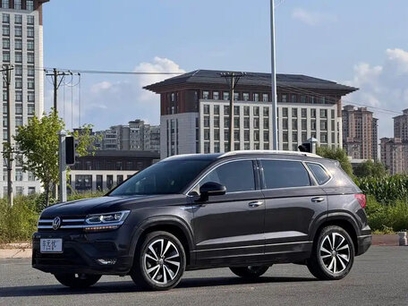 Volkswagen Tharu I