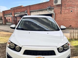 2014 Chevrolet Aveo II, белый, 920000 рублей, вид 1