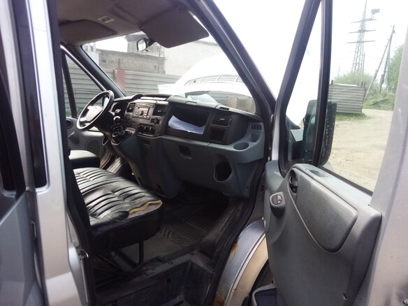 2010 Ford Transit, серебристый, 1900000 рублей - вид 1