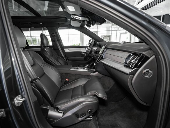 2026 Volvo XC90 B5 II Рестайлинг 2, синий, 12550000 рублей - вид 9