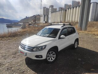 2012 Volkswagen Tiguan I Рестайлинг, белый, 1600000 рублей, вид 1