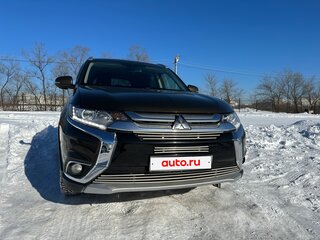 2018 Mitsubishi Outlander III Рестайлинг 2, коричневый, 2259000 рублей, вид 3