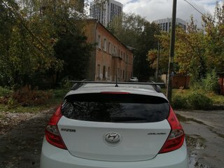 2013 Hyundai Solaris I, белый, 650000 рублей, вид 5