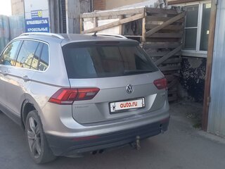 2017 Volkswagen Tiguan II, серебристый, 1500000 рублей, вид 5