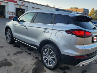 2023 Geely Atlas Pro, серебристый, 2320000 рублей, вид 4