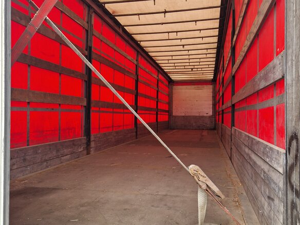 2007 Schmitz Cargobull S01, красный, 2400000 рублей - вид 7