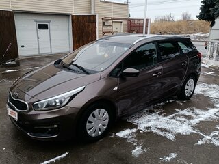 2018 Kia Ceed II Рестайлинг, коричневый, 860000 рублей, вид 1