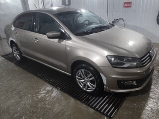 2016 Volkswagen Polo V Рестайлинг, бежевый, 550000 рублей, вид 5