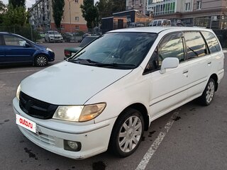 2000 Nissan Presage I, белый, 395000 рублей, вид 1