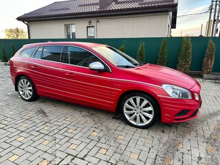2011 Volvo V60 I, красный, 2499000 рублей, вид 4