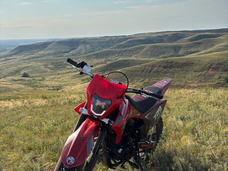 2025 Motoland Enduro 300, красный, 90000 рублей, вид 1