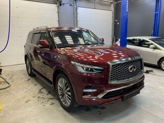 2021 Infiniti QX80 I Рестайлинг 2, красный, 6500000 рублей, вид 2