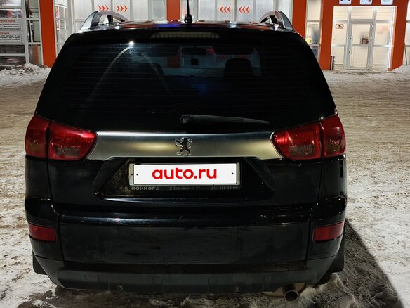 2008 Peugeot 4007, чёрный, 1000000 рублей - вид 2