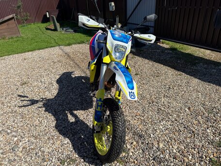 2021 Husqvarna 701 Enduro, белый, 1100000 рублей, вид 1