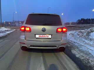 2008 Volkswagen Touareg I Рестайлинг, серый, 1100000 рублей, вид 3