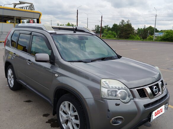 2011 Nissan X-Trail II Рестайлинг, серый, 1400000 рублей - вид 1