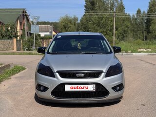 2009 Ford Focus II Рестайлинг, серебристый, 600000 рублей, вид 2