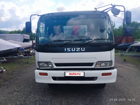 2004 Isuzu Forward (F-Series), белый, 3800000 рублей, вид 4