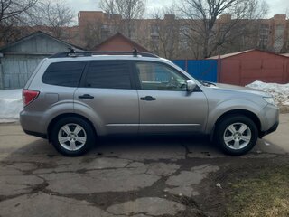 2011 Subaru Forester III Рестайлинг, серебристый, 950000 рублей, вид 4