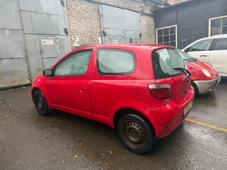 2002 Toyota Yaris I, красный, 188000 рублей, вид 4
