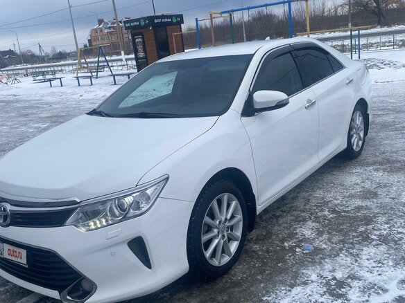 2017 Toyota Camry VII (XV50) Рестайлинг, белый, 2100000 рублей - вид 1