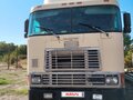 1996 International 9000 Series, бежевый, 650000 рублей
