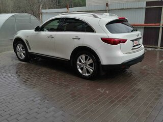 2011 Infiniti FX37 II (S51) Рестайлинг, белый, 1800000 рублей, вид 4
