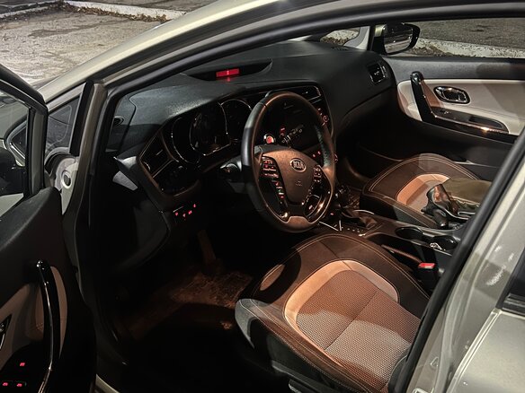 2017 Kia Ceed II Рестайлинг, серебристый, 1149000 рублей - вид 8