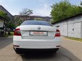 2018 Skoda Octavia III (A7) Рестайлинг, белый - вид 3