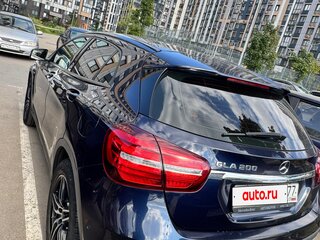 2017 Mercedes-Benz GLA 200 I (X156), синий, 1900000 рублей, вид 3